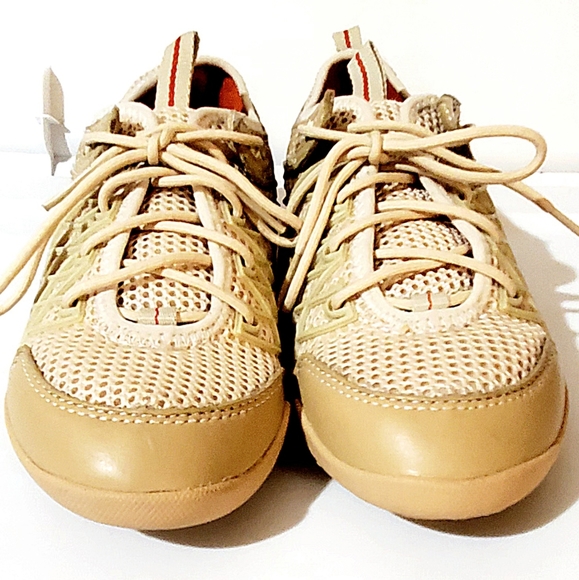 UNWORN ROCKPORT WASHABLE SNEAKERS/SHOES. WOMENS Sz:6 LACE UP, BEIGE, LIGHTWEIGHT - Picture 15 of 15